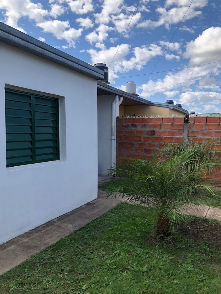 ALQUILER CASA EN COLONIA AVELLANEDA