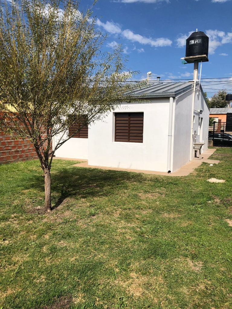 ALQUILER CASA EN COLONIA AVELLANEDA
