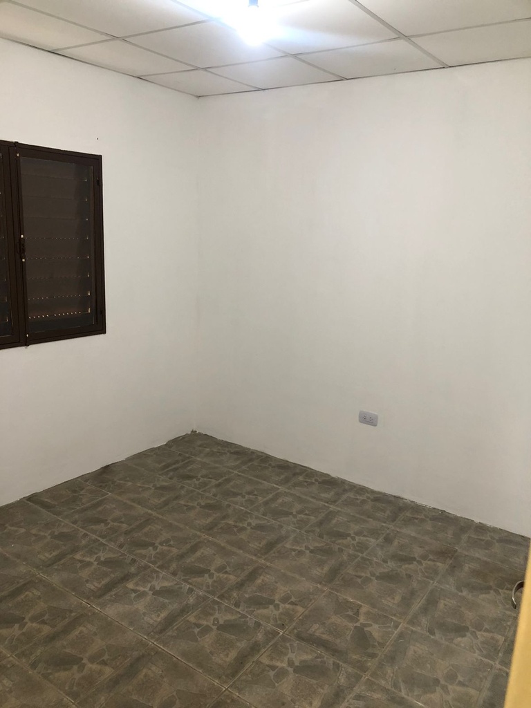 ALQUILER CASA EN COLONIA AVELLANEDA