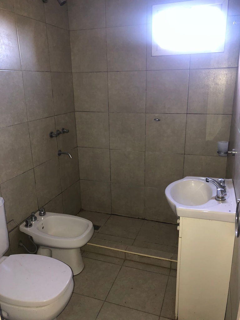 ✅ AMPLIA CASA EN ALQUILER TRES DORMITORIOS!